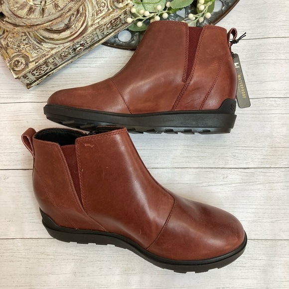 Sorel Evie II Zip Boots - Picture 4 of 13
